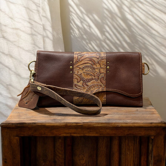 Wristlets / Clutches